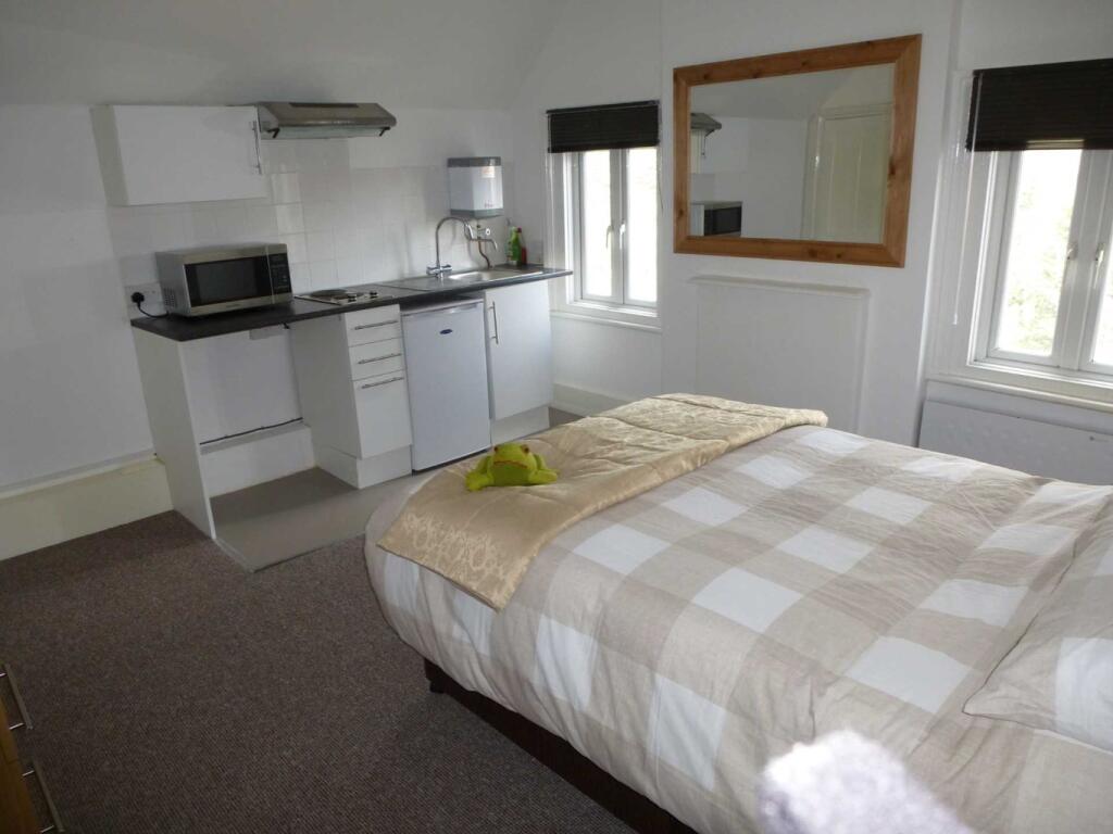 Main image of property: Hamilton Road, Reading, Berkshire