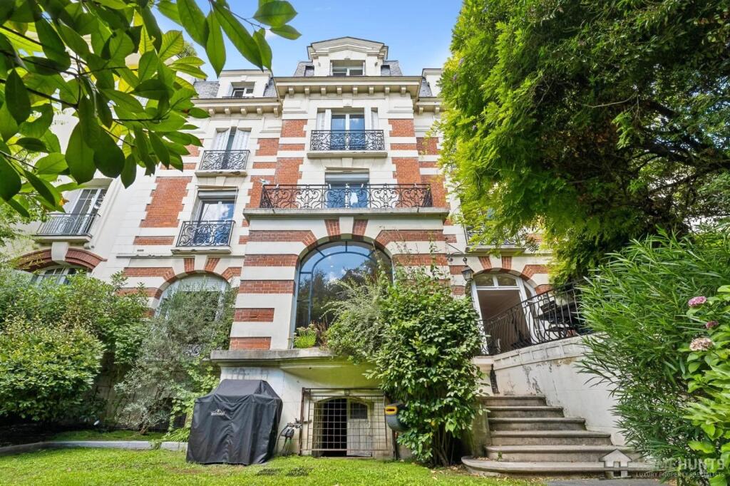 Main image of property: Paris-Isle of France, Hauts-de-Seine, Neuilly-sur-Seine