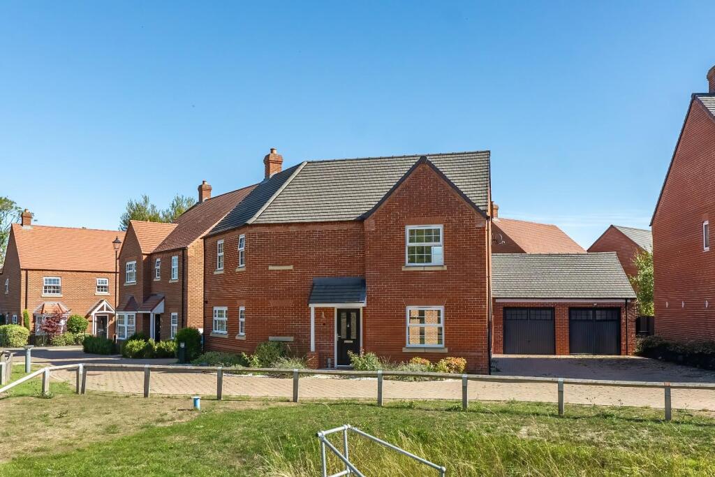 Main image of property: Moat Reach, Edlesborough