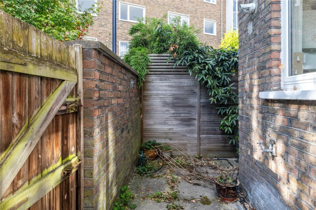 House in London - More