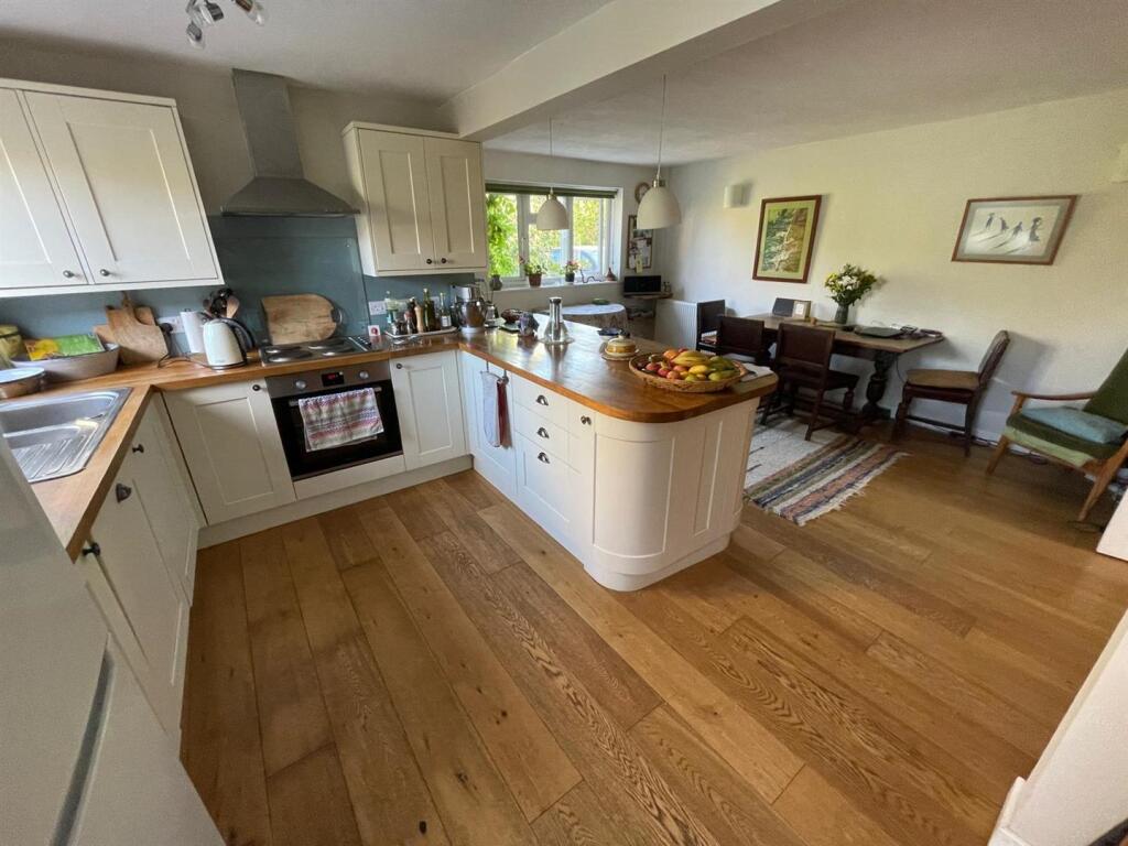 House in Misterton, Somerset - View 3