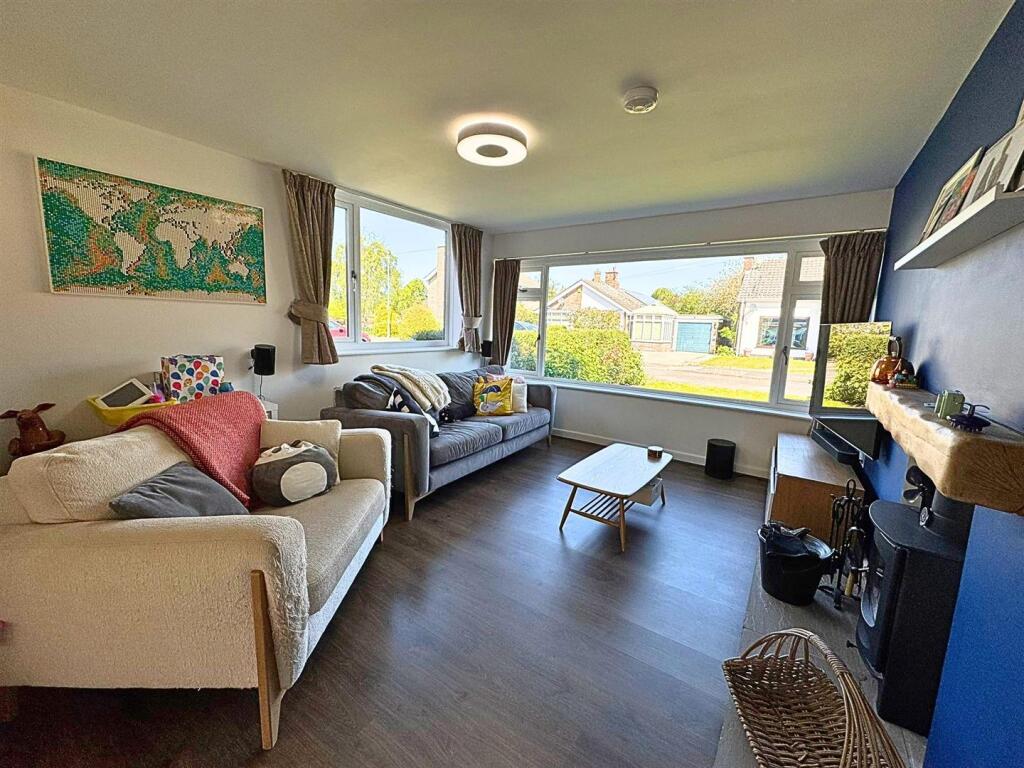 House in West Lindsey, Nettleham CP - View 3