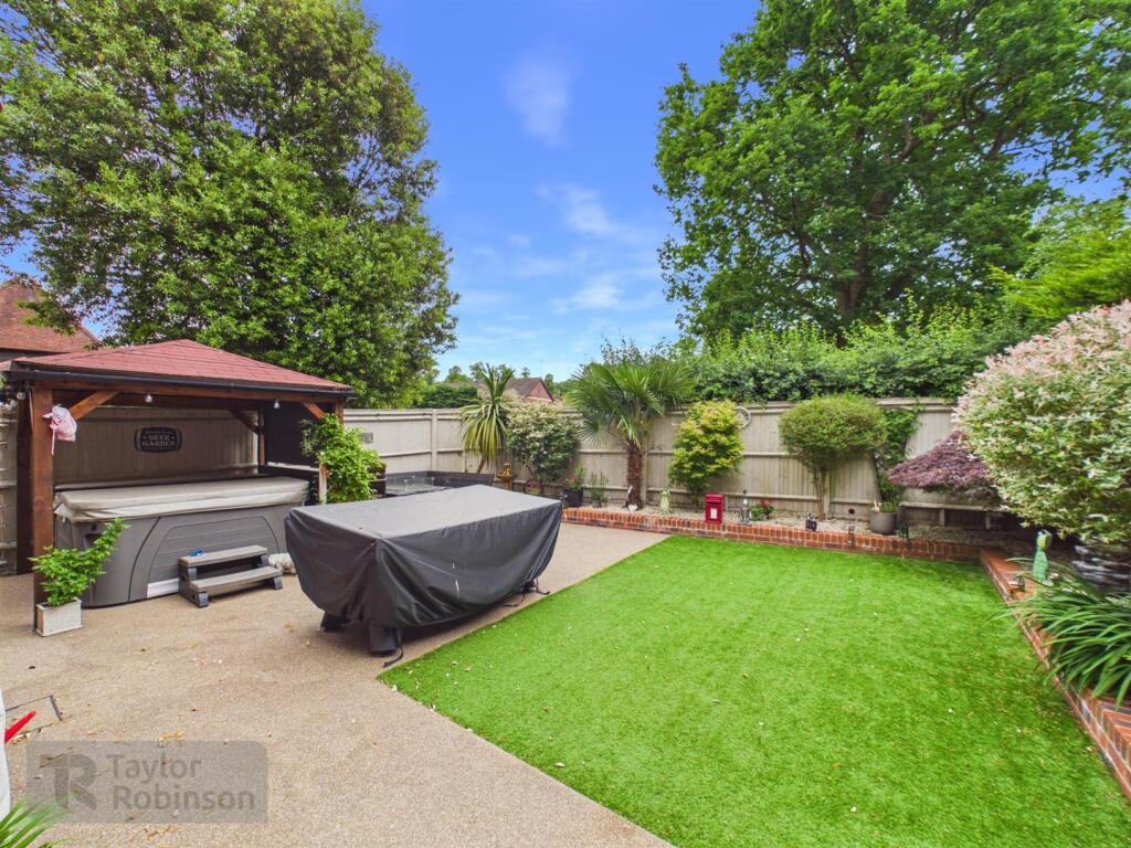 Property photo 8