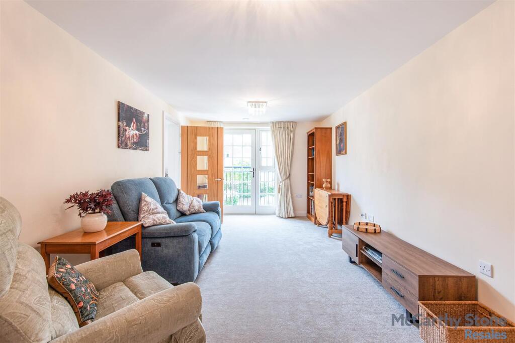 Apartment in Stevenage - View 5