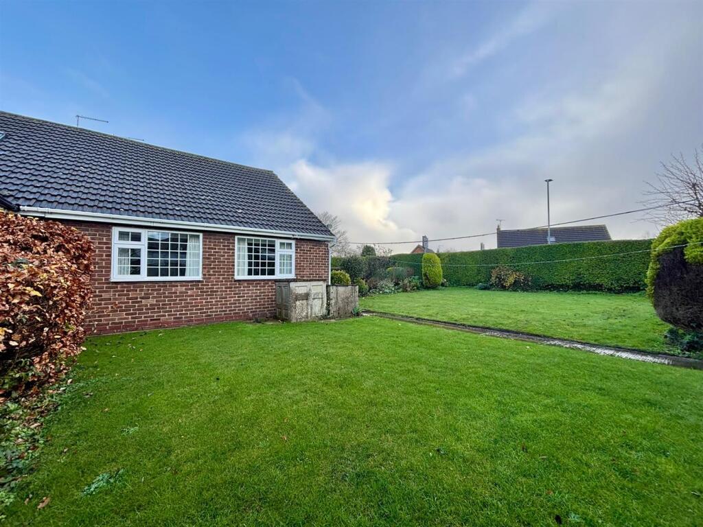 House in Leven, East Riding of Yorkshire - View 2