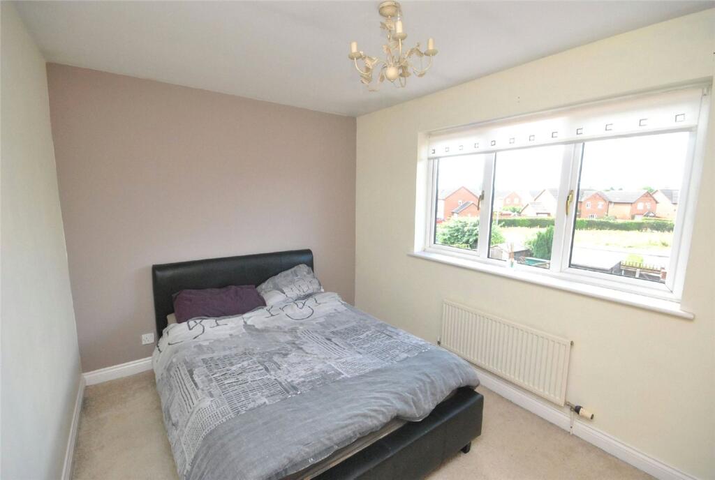 House in Doncaster - View 5