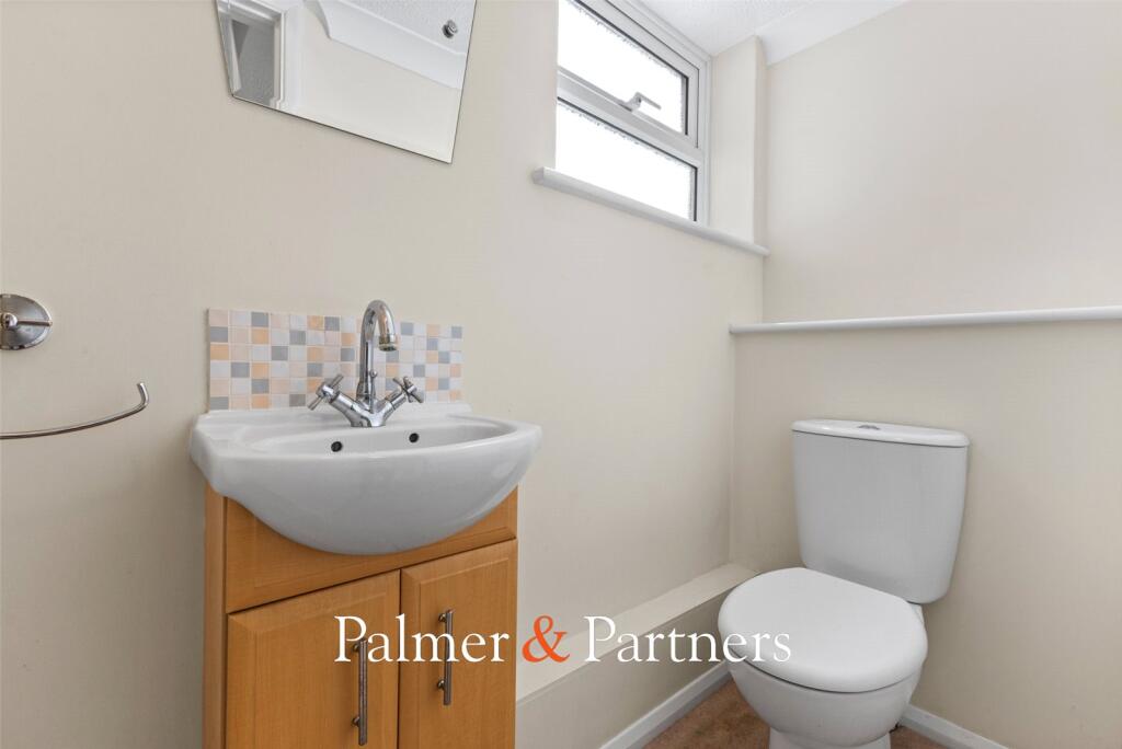 House in Colchester, Wivenhoe - More