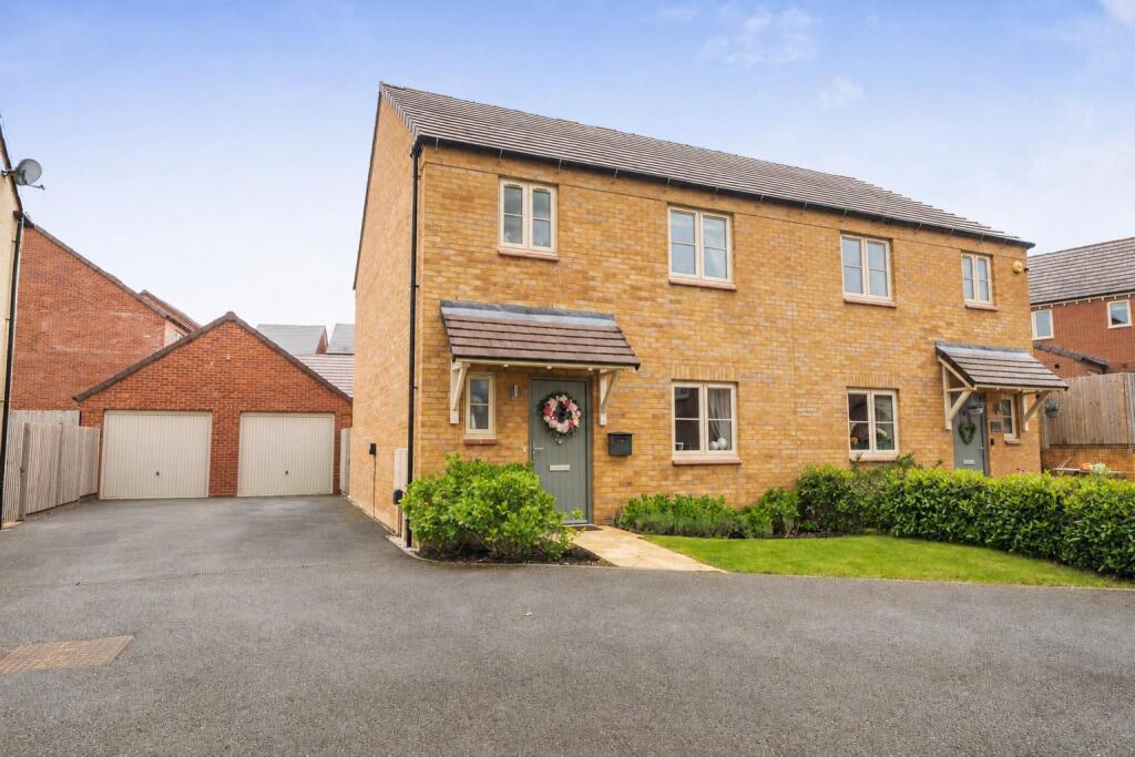 Main image of property: Greenfield Avenue, Lutterworth, Leicestershire, LE17
