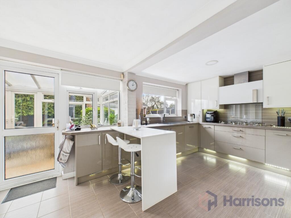 4-bed detached on Manwood Close, Sittingbourne, Sittingbourne, Sittingbourne, ME10 4QL, £585,000