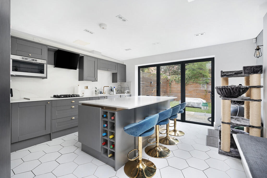 Main image of property: Leith Road, Wood Green, London