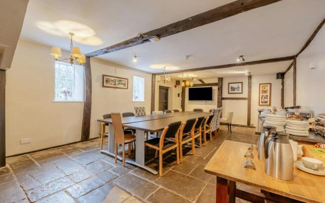 8685241-interior07.jpg