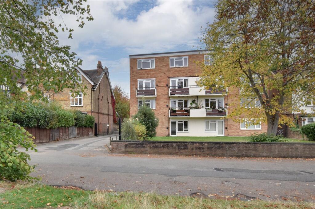 2-bed apartment on Lyncourt, 5 The Orchard, Blackheath, London, SE3, £475,000