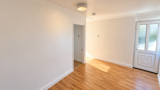 House in Romford - More