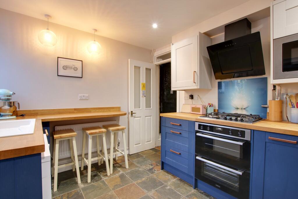 Paxton Road, Fareham photo 4