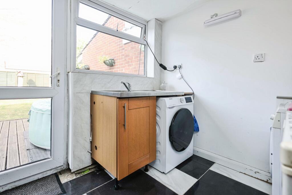 Additional image 12 of Cranhill Close, Solihull, B92