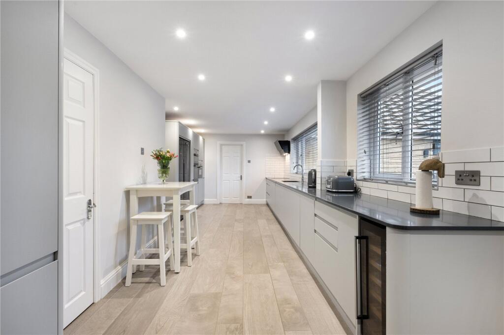 House in Leeds, Barwick in Elmet and Scholes - View 3