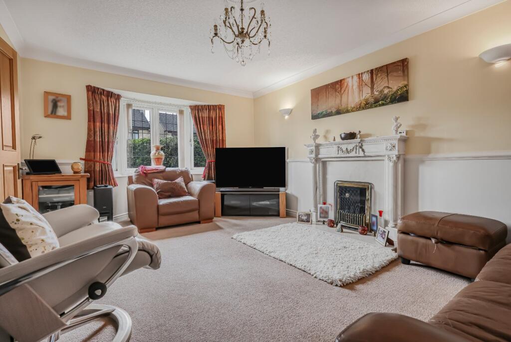 House in Bradford, Thackley, Idle - View 2