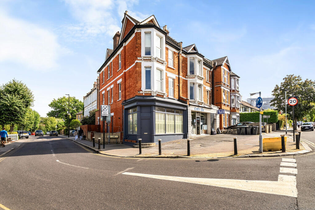 Apartment in London, Fortis Green, Muswell Hill - View 3