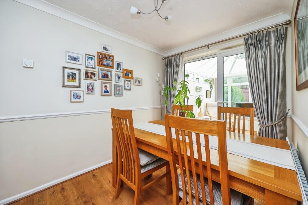 House in Nottingham, Assarts Farm Estate, Nuthall - More