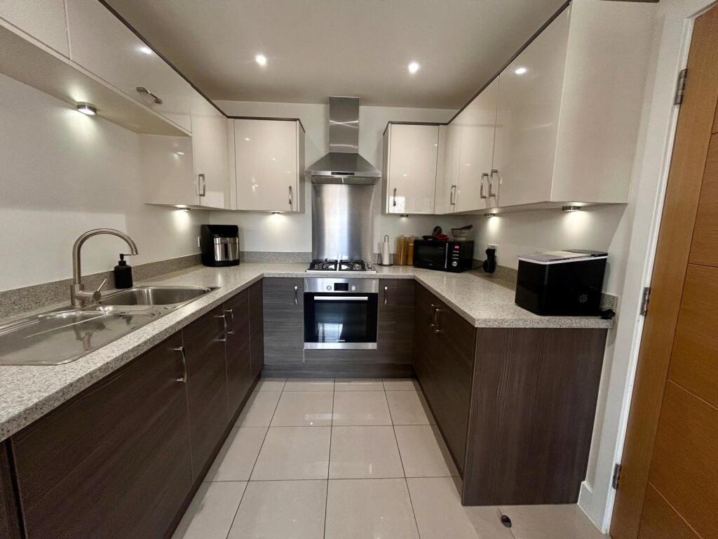 House in Thatcham, West Berkshire - View 5