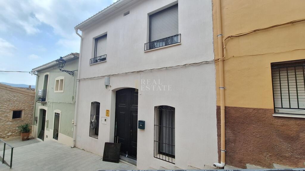 Main image of property: Valencia, Alicante, Tormos
