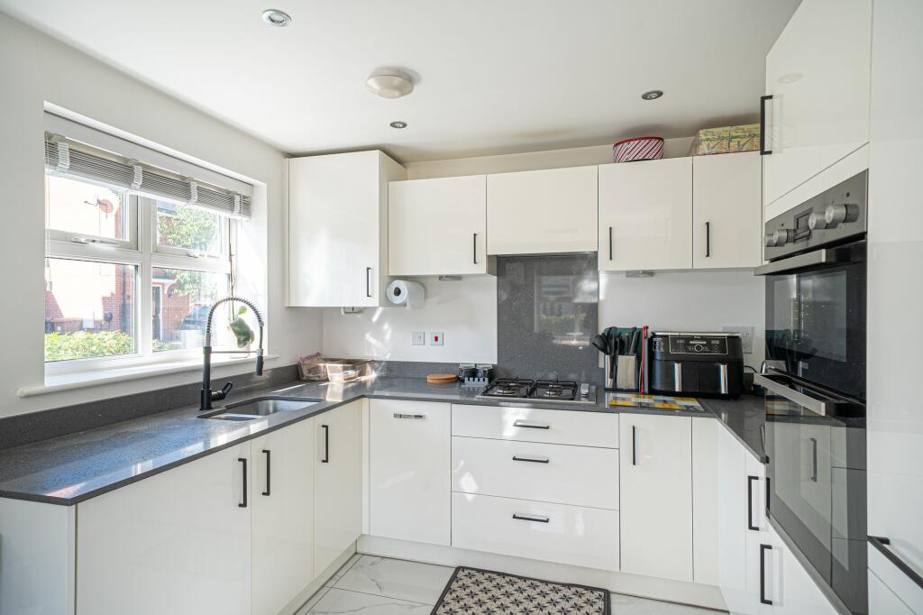 House in Salisbury - View 5