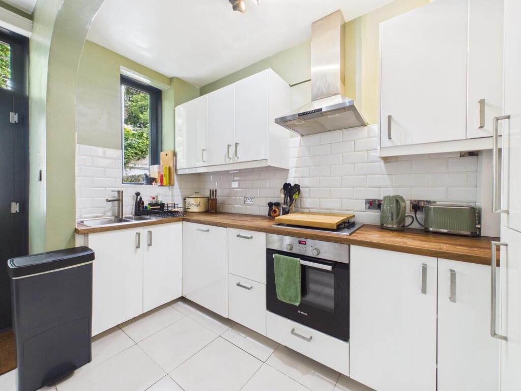 Belgrave Road, Bingley photo 5