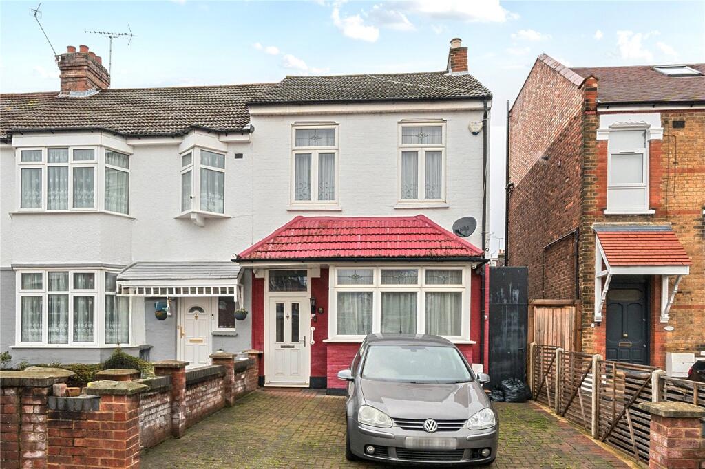 Main image of property: Warwick Road, London, N11