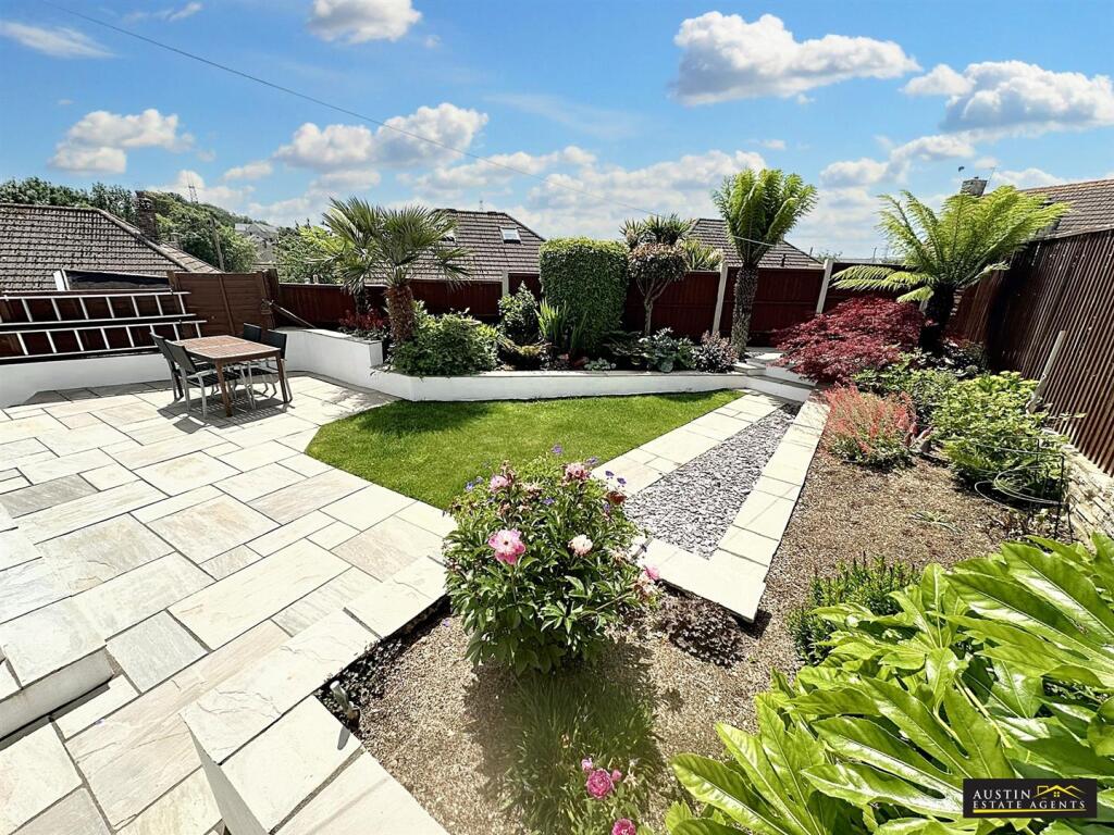 Main image of property: ST HELIER AVENUE, BROADWEY, WEYMOUTH, DORSET