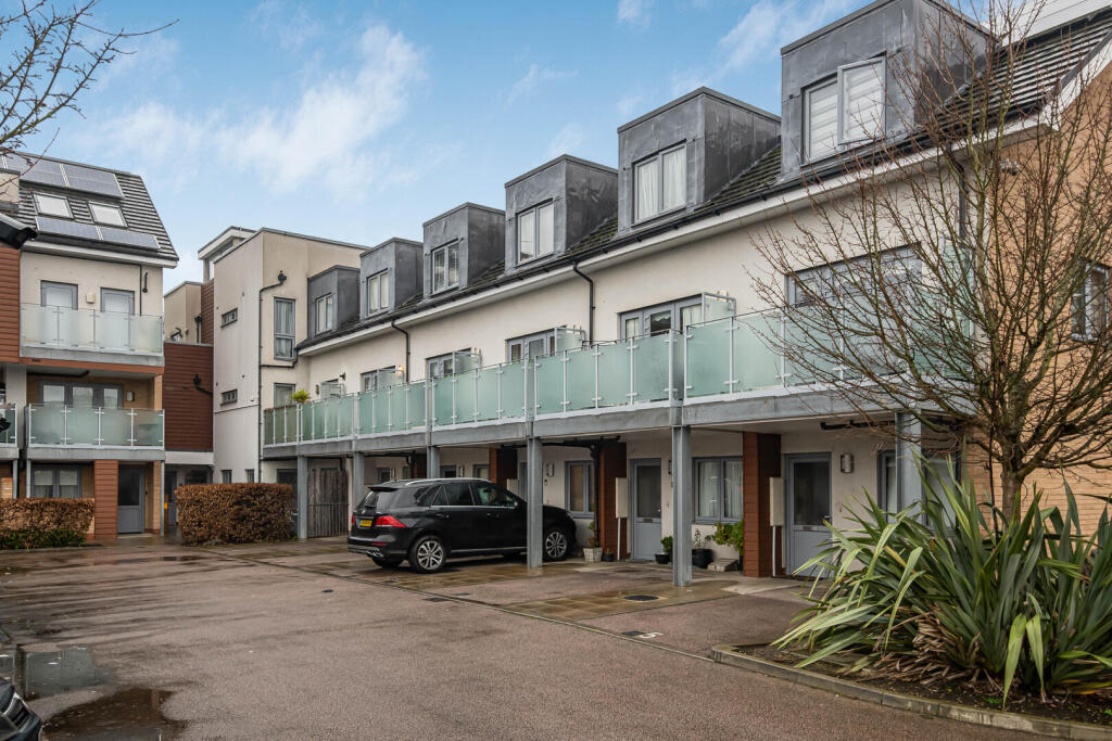 Main image of property: Cromie Close, London, N13