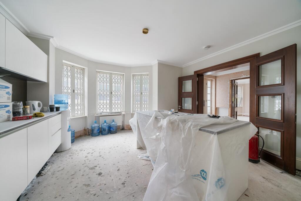 Flat 1, St Stephen’s Close, Avenue Road, London, NW8 6DB photo 4