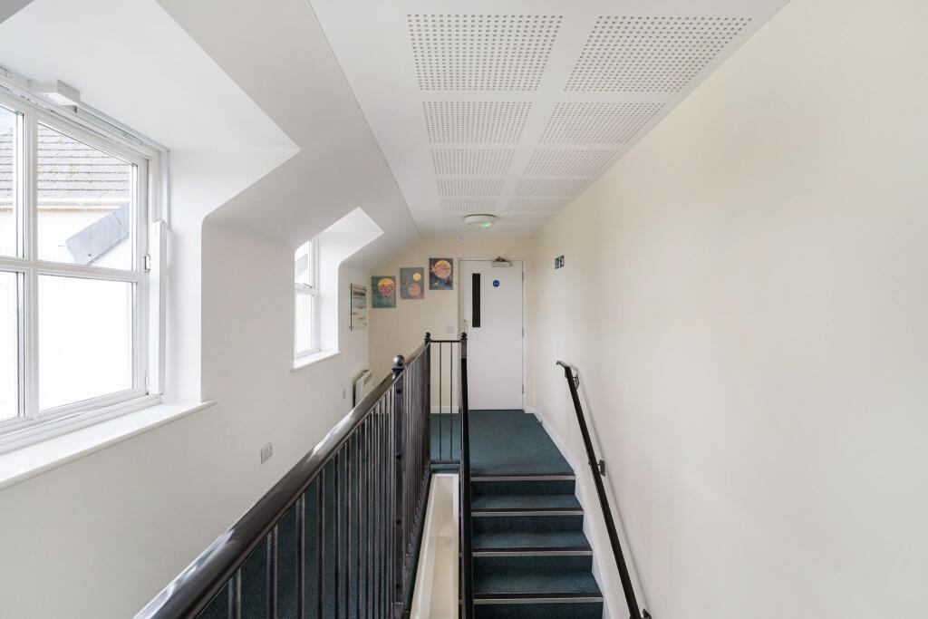 Apartment in Bolton - View 4