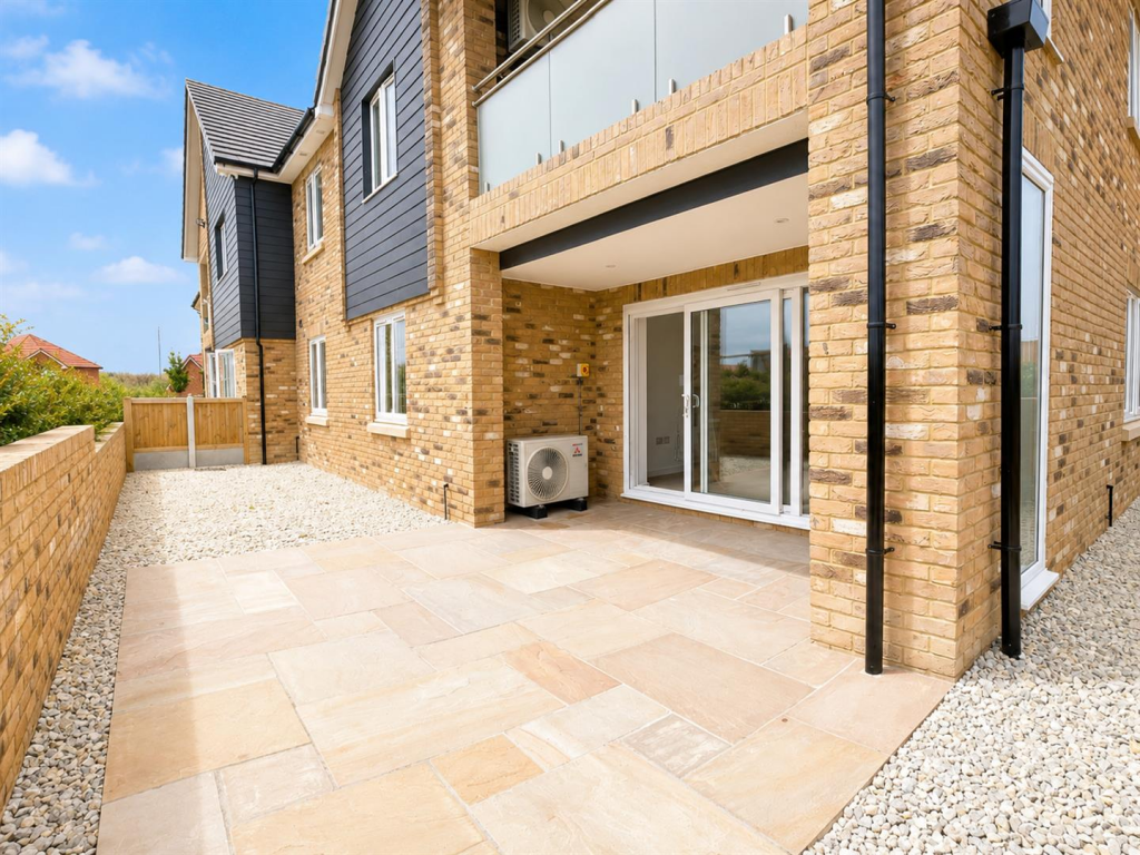 Apartment in Canterbury - View 2