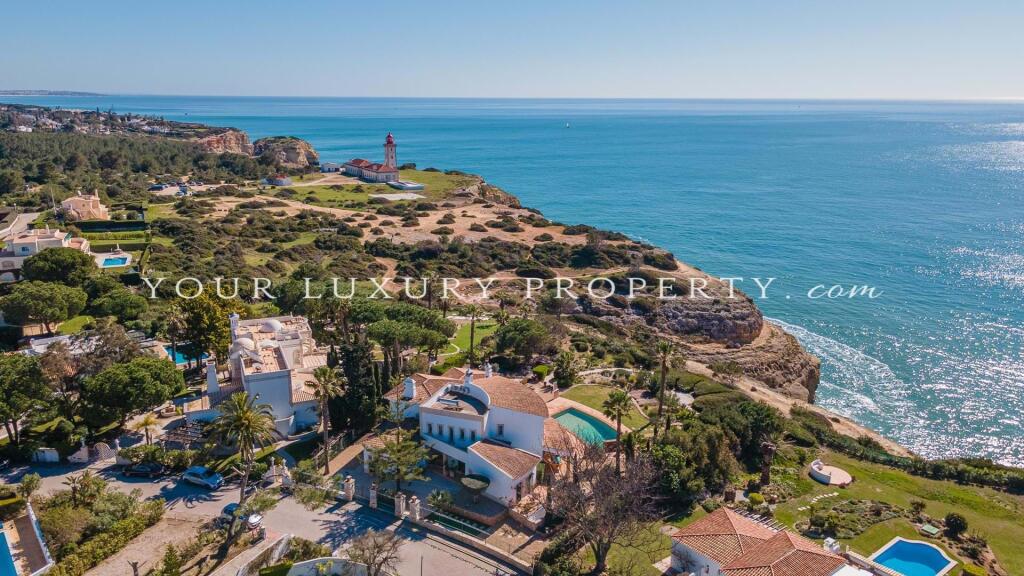 Main image of property: Algarve, Carvoeiro