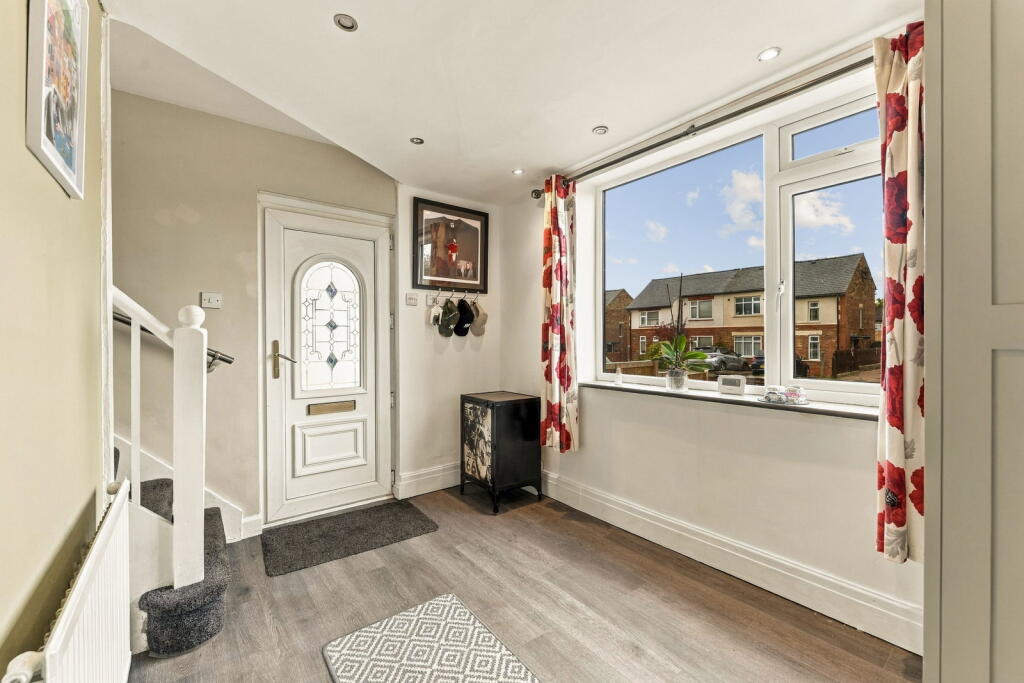 House in Macclesfield, Cheshire East - View 3