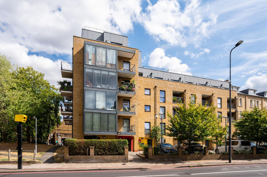 Apartment in London - View 2