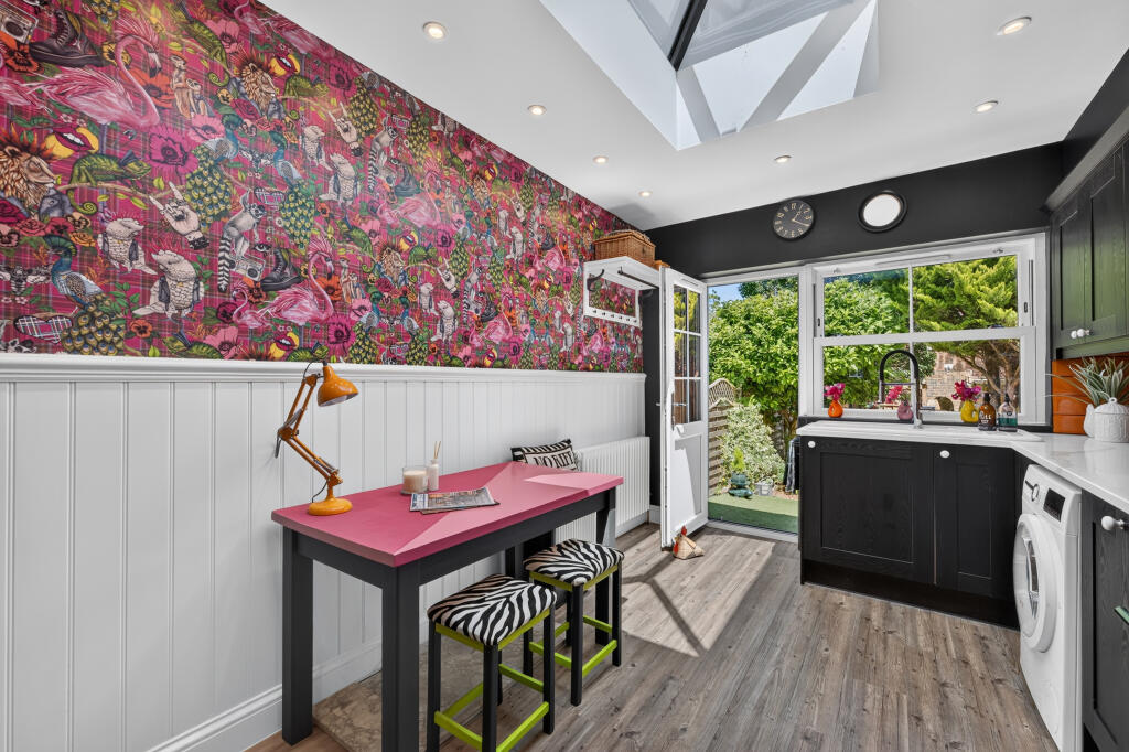 Beautifully renovated, 83 London Road, Markyate, St Albans - View 5