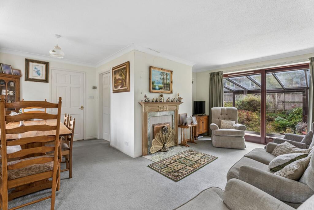 House in Prestwood, Hotley Bottom, Great Missenden - View 2