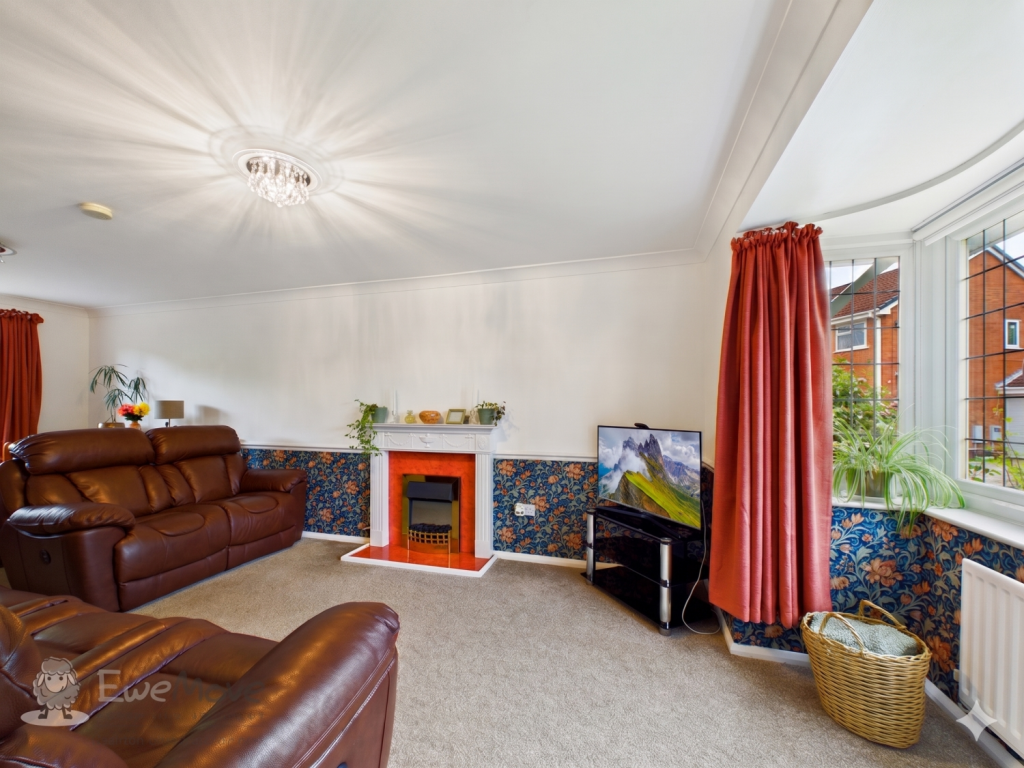 House in East Staffordshire, Stretton - More