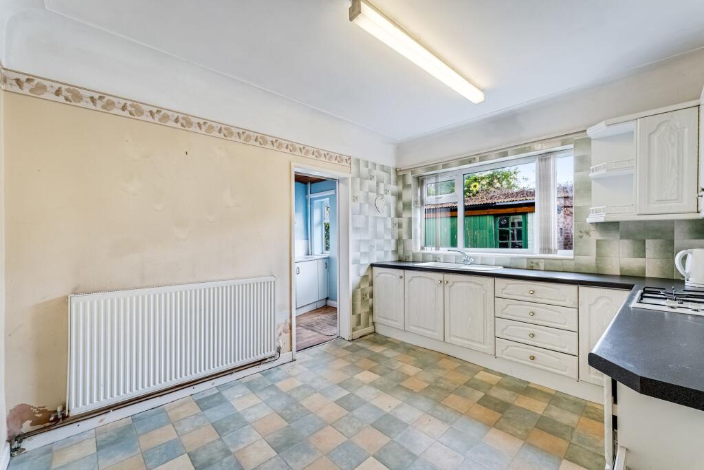 Birchfield Road, Widnes, WA8 photo 4
