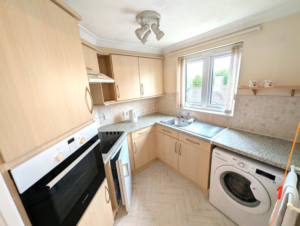 Regal Court, Trowbridge photo 5