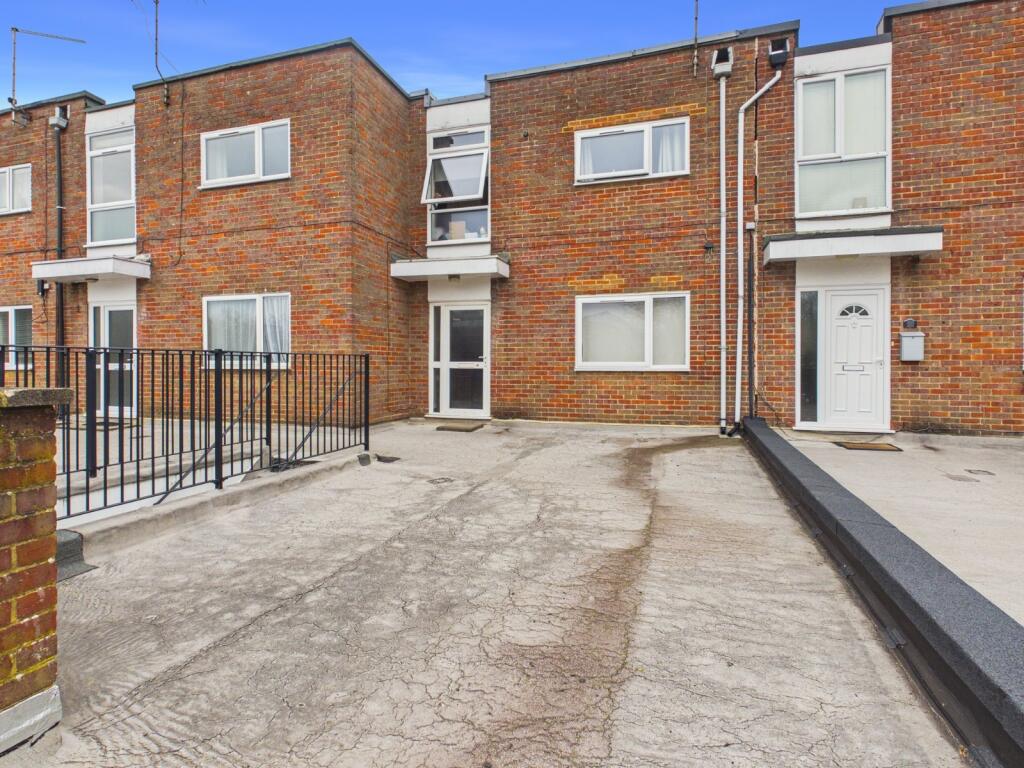 Main image of property: Grove Court, Beaconsfield, Buckinghamshire, HP9