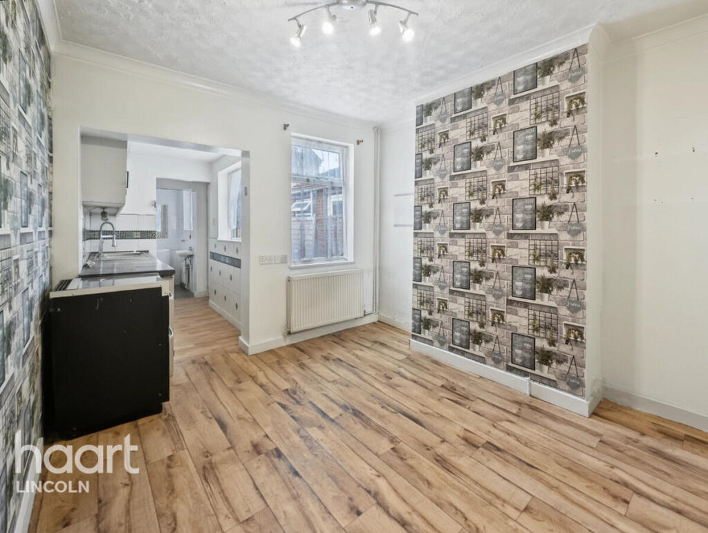 House in Lincoln, New Boultham - View 3