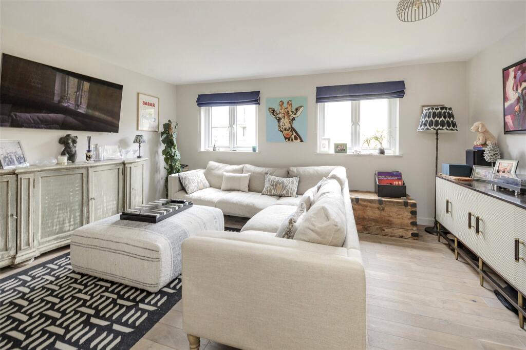 Main image of property: Wornington Road, North Kensington, London, W10