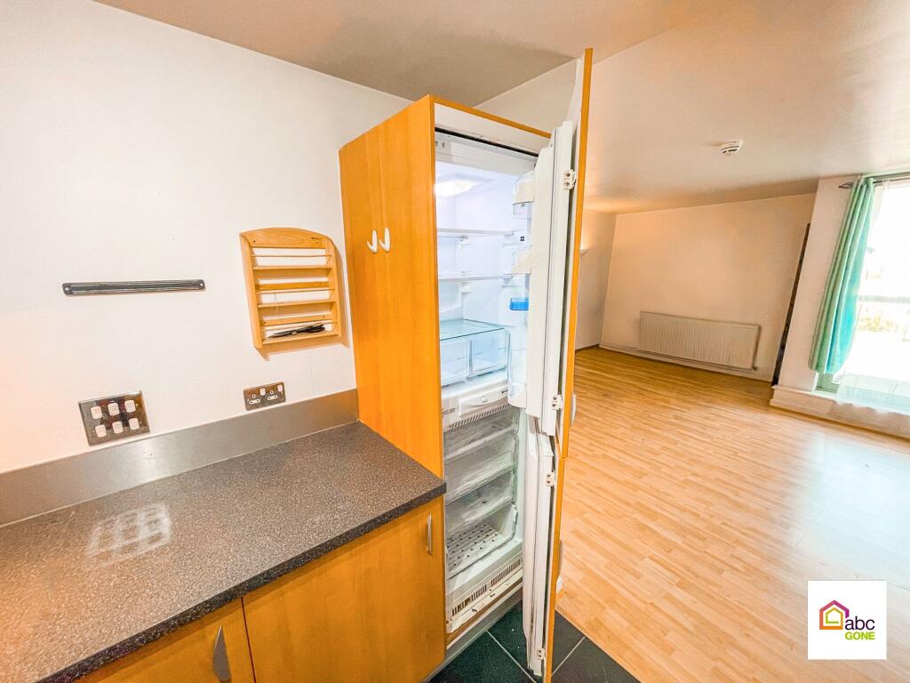 Apartment in London - View 4