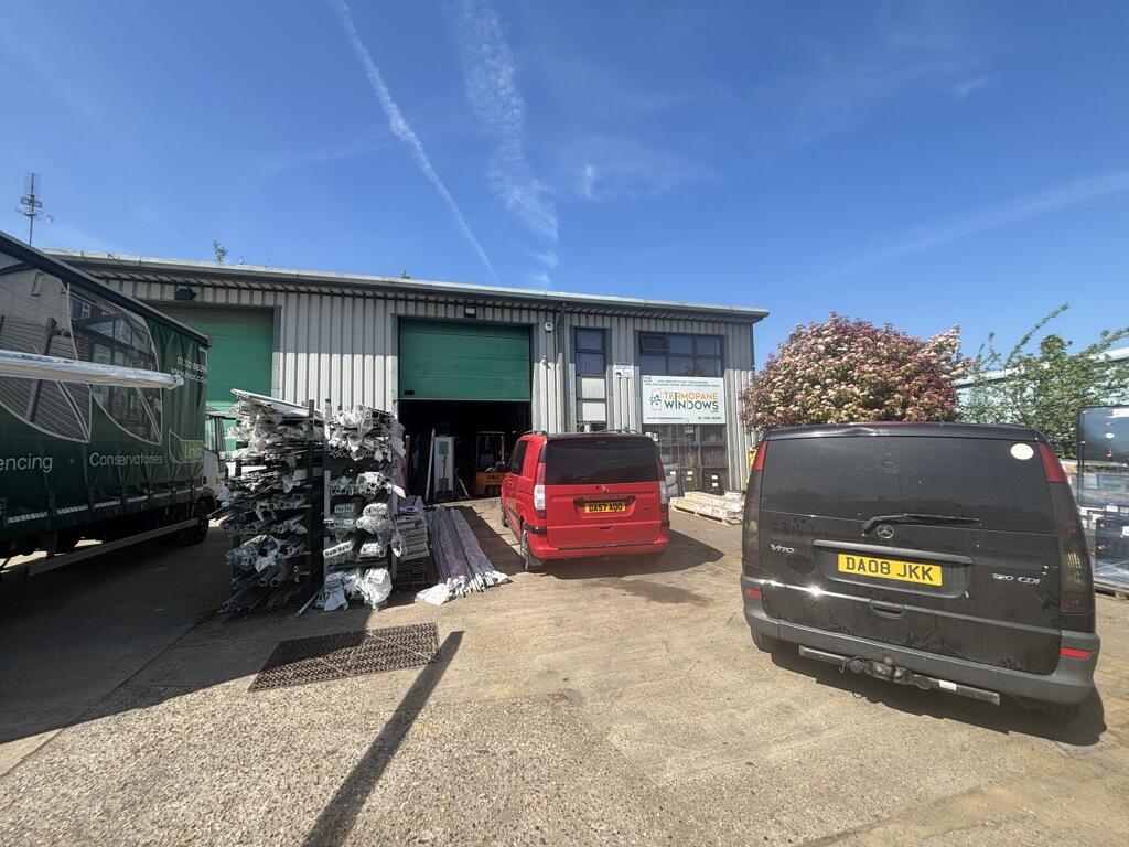 Main image of property: Unit 1, Arianne Business Centre, Blackburn Road, Dunstable, Bedfordshire