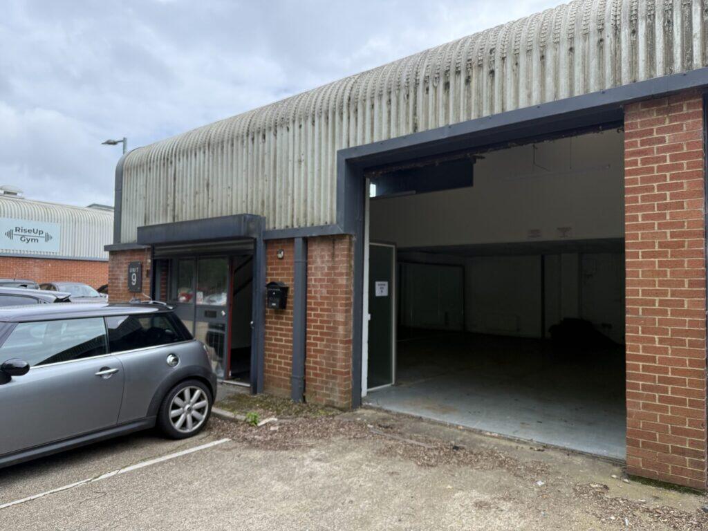 Main image of property: Unit 9, Sheddingdean Business Centre
