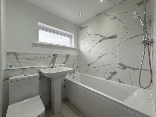 House in Kilmarnock - View 4