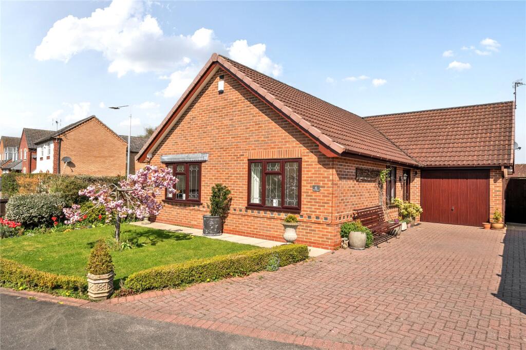 Main image of property: Briar Gardens, Calverton, Nottingham