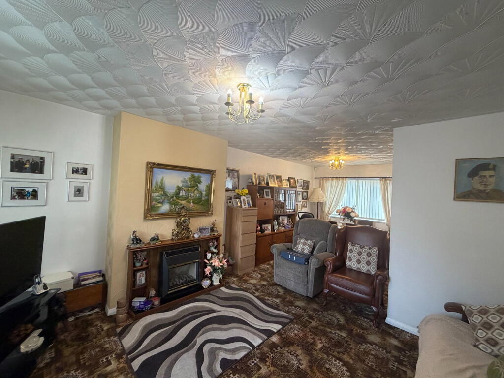 House in Barnsley, South Yorkshire - More
